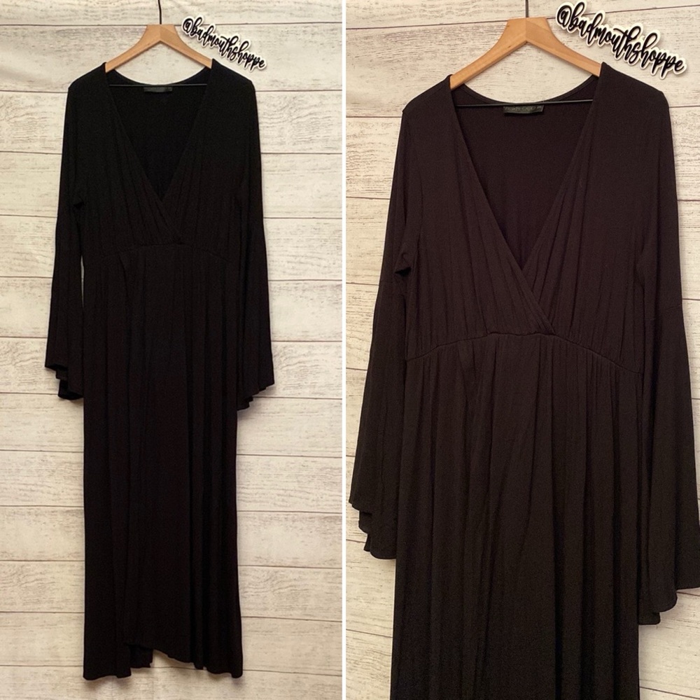 *Foxblood Signature Stretch Cassandra Bell Sleeve Maxi Dress Goth Plus 2XL